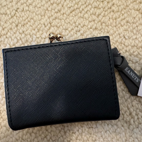 Peanuts wallet - Picture 4 of 4